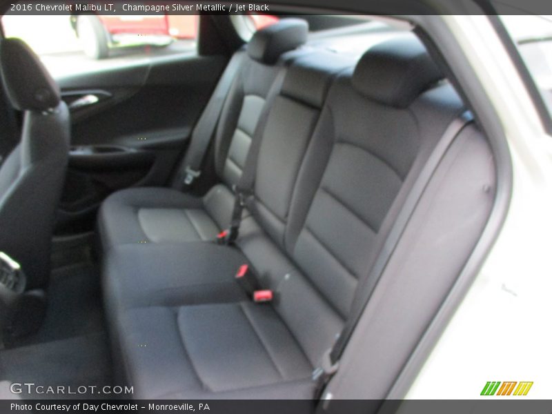 Champagne Silver Metallic / Jet Black 2016 Chevrolet Malibu LT