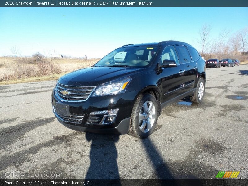 Mosaic Black Metallic / Dark Titanium/Light Titanium 2016 Chevrolet Traverse LS
