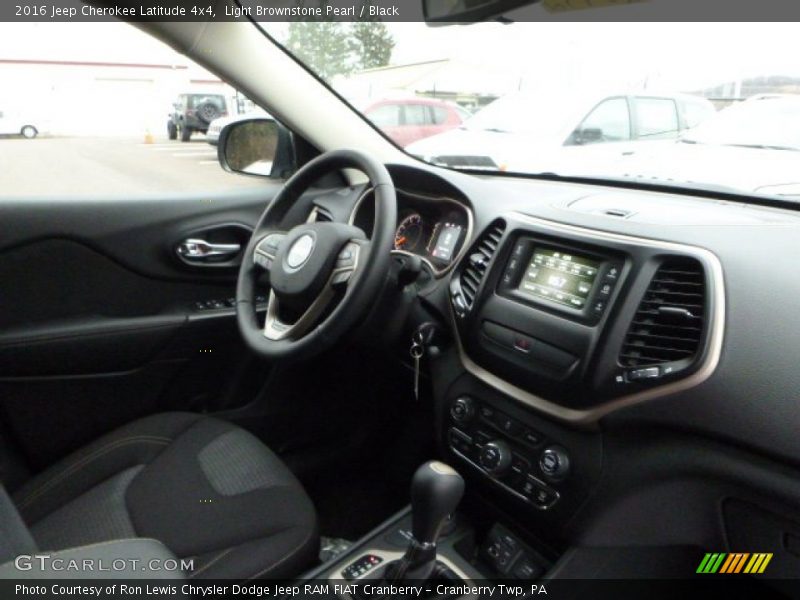 Light Brownstone Pearl / Black 2016 Jeep Cherokee Latitude 4x4