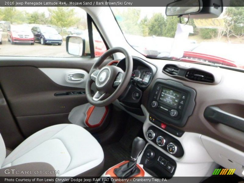 Mojave Sand / Bark Brown/Ski Grey 2016 Jeep Renegade Latitude 4x4