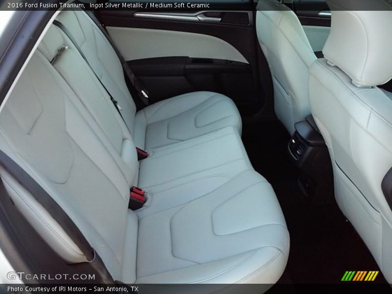Ingot Silver Metallic / Medium Soft Ceramic 2016 Ford Fusion Titanium