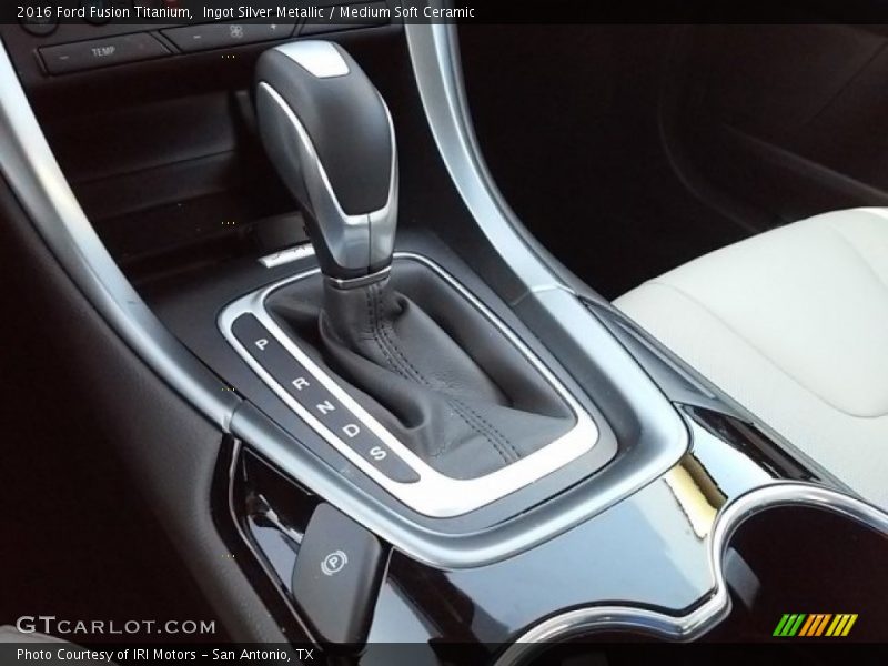 Ingot Silver Metallic / Medium Soft Ceramic 2016 Ford Fusion Titanium
