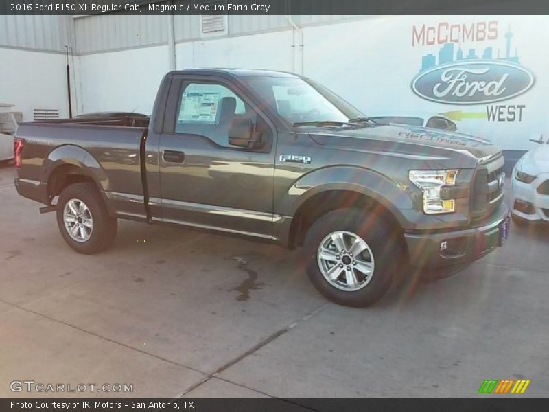 Magnetic / Medium Earth Gray 2016 Ford F150 XL Regular Cab