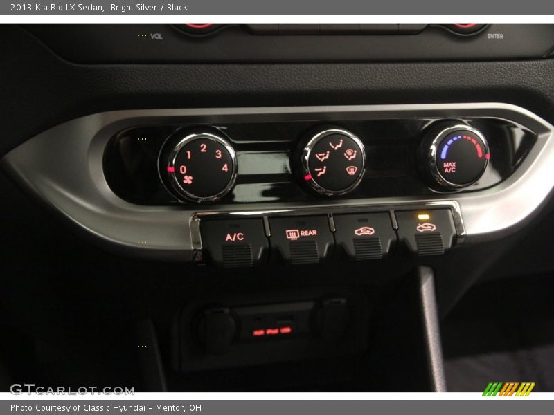 Bright Silver / Black 2013 Kia Rio LX Sedan