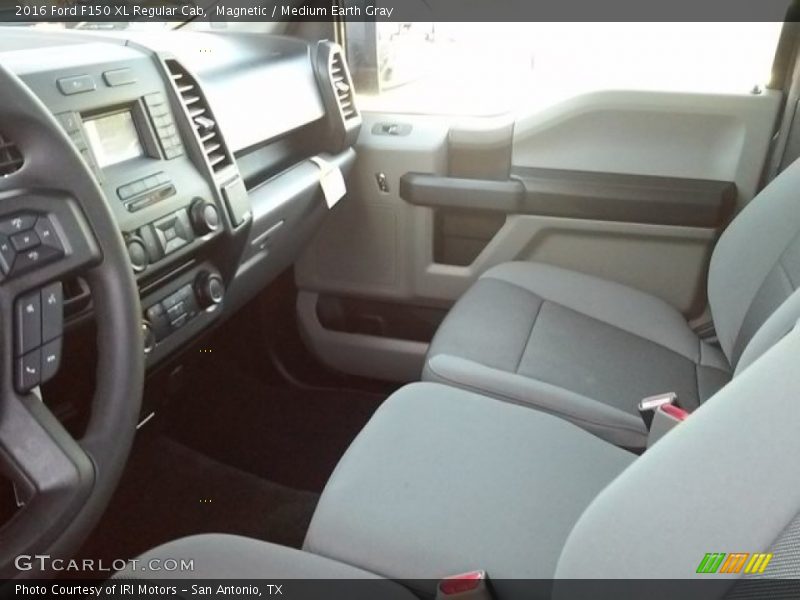 Magnetic / Medium Earth Gray 2016 Ford F150 XL Regular Cab