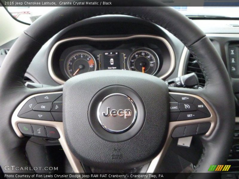 Granite Crystal Metallic / Black 2016 Jeep Cherokee Latitude