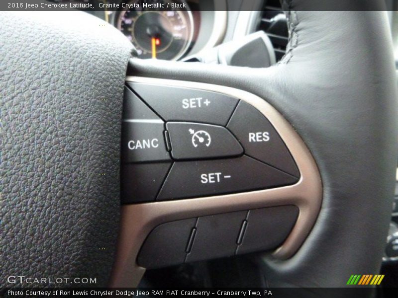 Granite Crystal Metallic / Black 2016 Jeep Cherokee Latitude