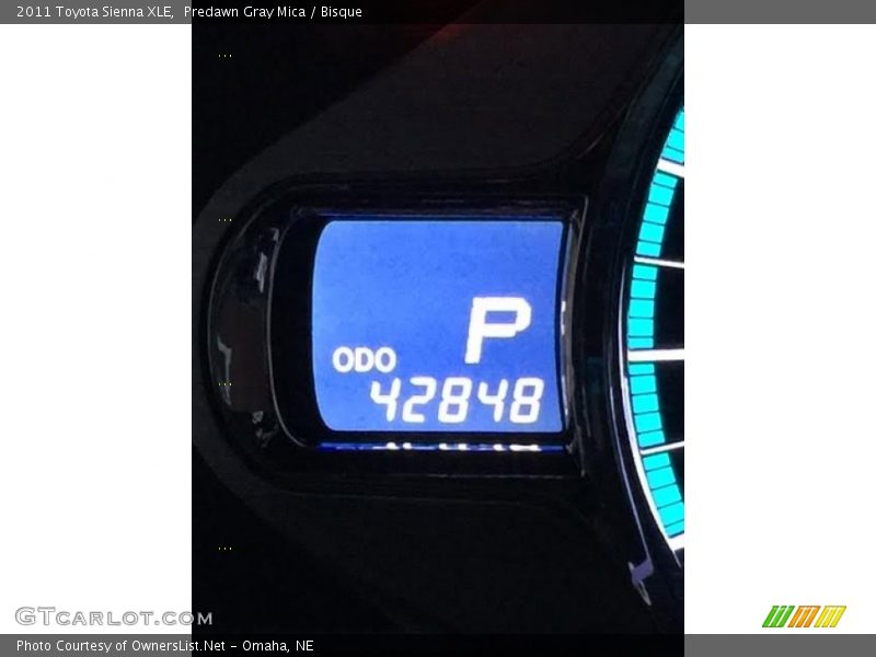 Predawn Gray Mica / Bisque 2011 Toyota Sienna XLE