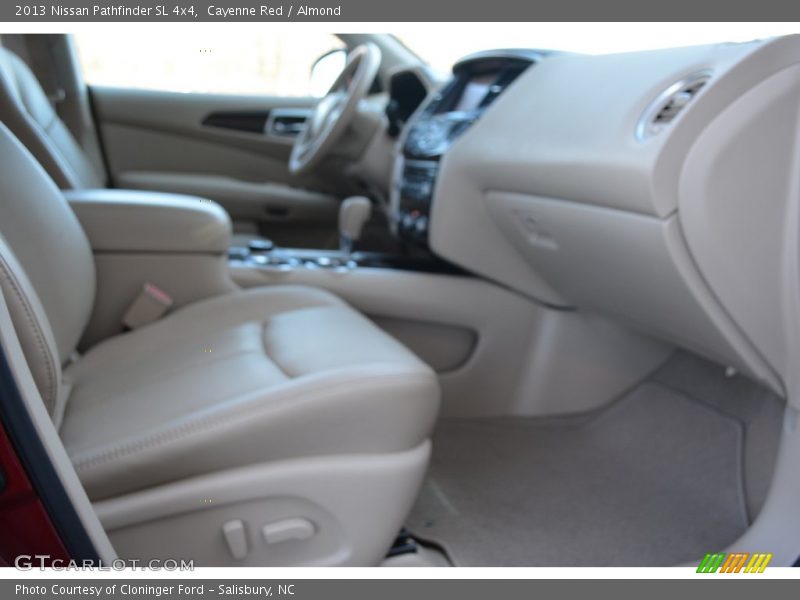 Cayenne Red / Almond 2013 Nissan Pathfinder SL 4x4