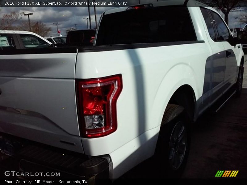 Oxford White / Medium Earth Gray 2016 Ford F150 XLT SuperCab