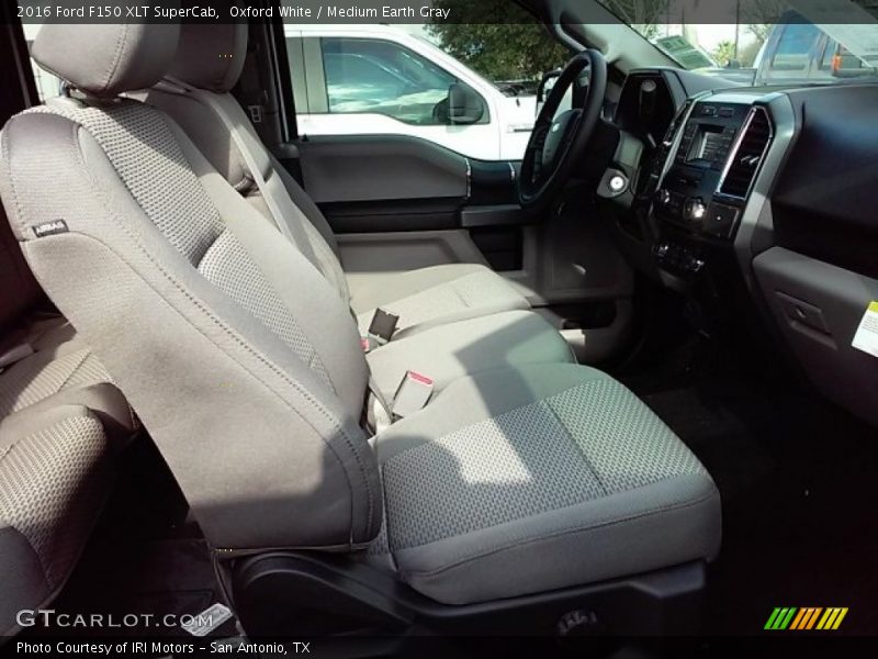 Oxford White / Medium Earth Gray 2016 Ford F150 XLT SuperCab