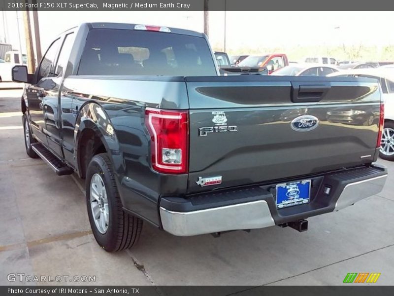 Magnetic / Medium Earth Gray 2016 Ford F150 XLT SuperCab