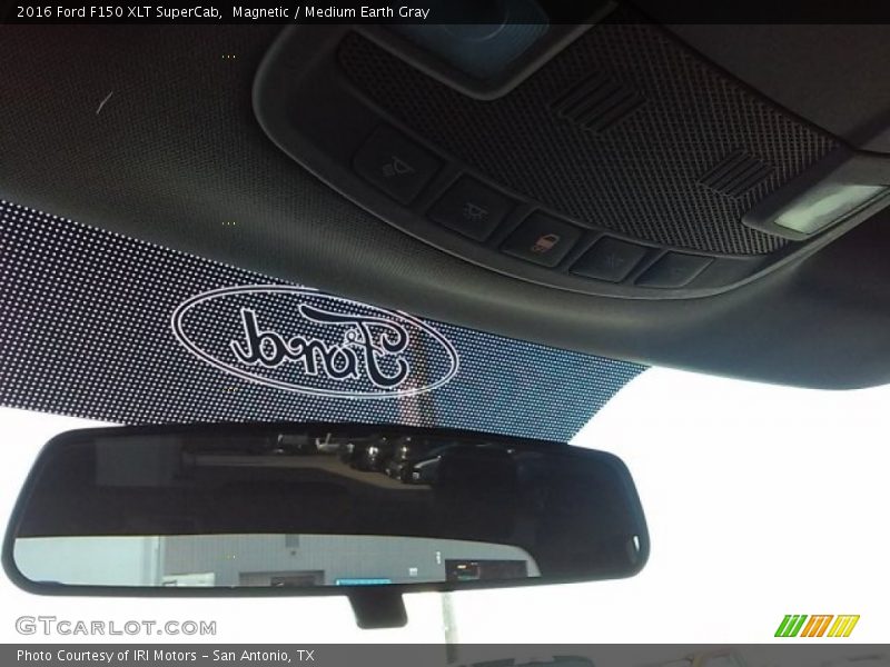 Magnetic / Medium Earth Gray 2016 Ford F150 XLT SuperCab