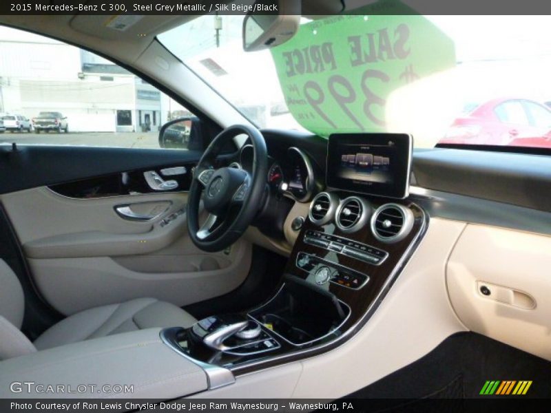 Steel Grey Metallic / Silk Beige/Black 2015 Mercedes-Benz C 300