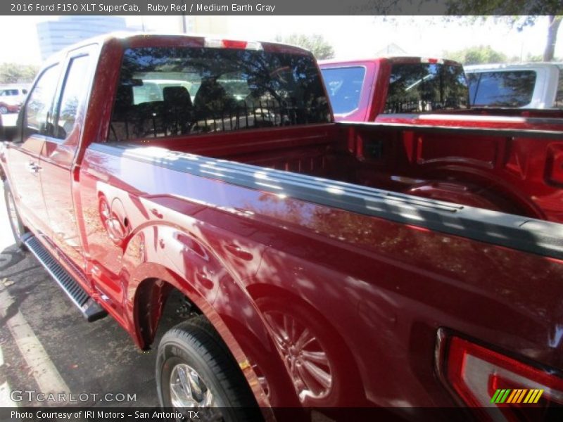 Ruby Red / Medium Earth Gray 2016 Ford F150 XLT SuperCab