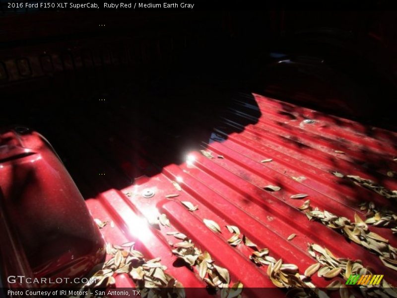 Ruby Red / Medium Earth Gray 2016 Ford F150 XLT SuperCab