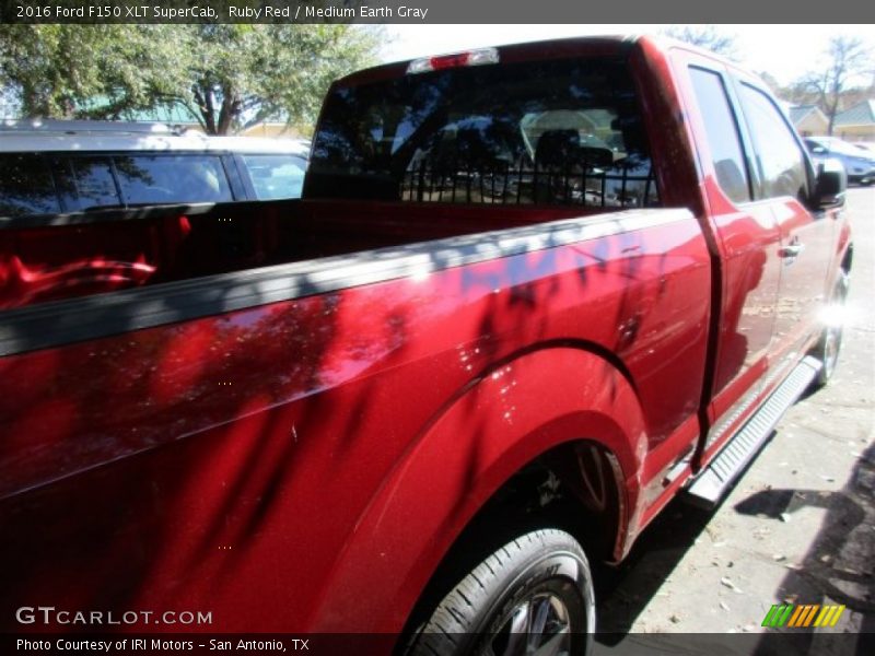 Ruby Red / Medium Earth Gray 2016 Ford F150 XLT SuperCab