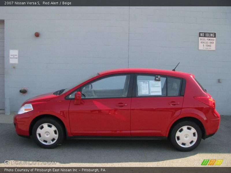 Red Alert / Beige 2007 Nissan Versa S