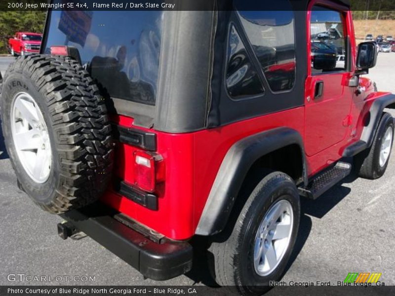 Flame Red / Dark Slate Gray 2006 Jeep Wrangler SE 4x4