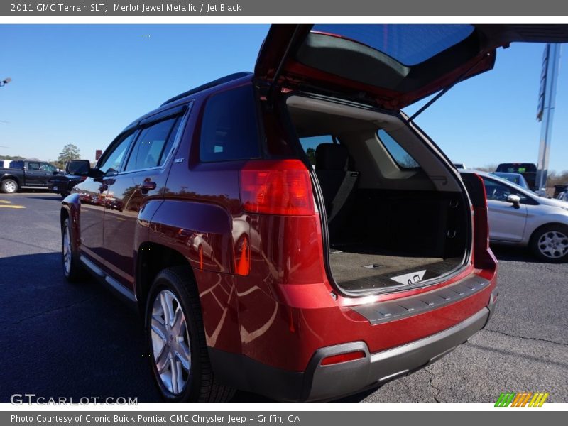 Merlot Jewel Metallic / Jet Black 2011 GMC Terrain SLT