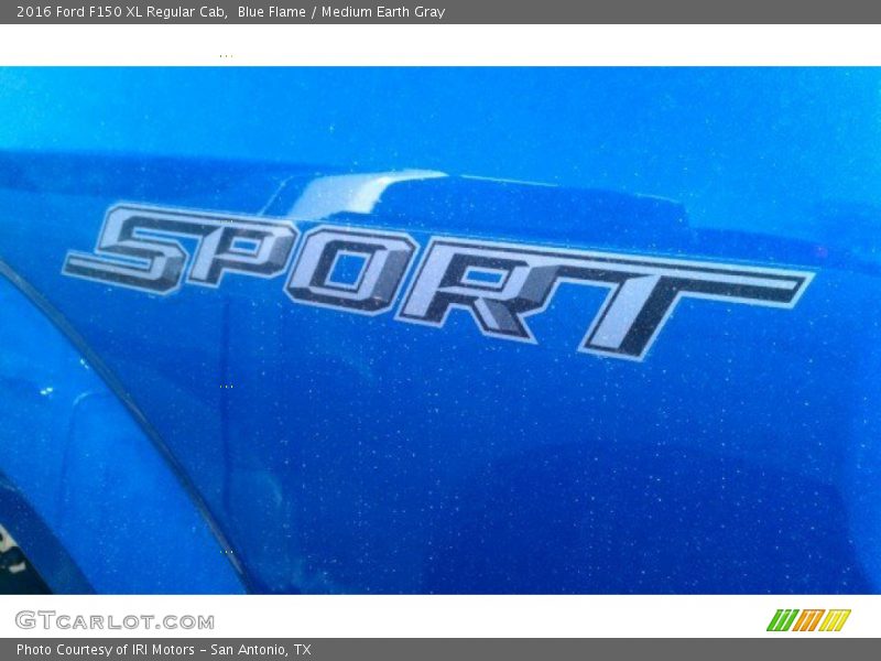Blue Flame / Medium Earth Gray 2016 Ford F150 XL Regular Cab