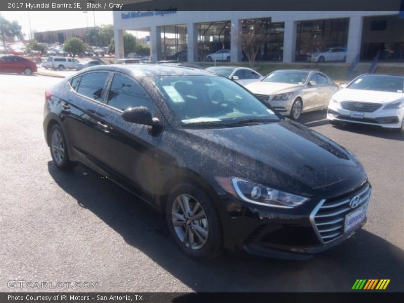 Black / Gray 2017 Hyundai Elantra SE