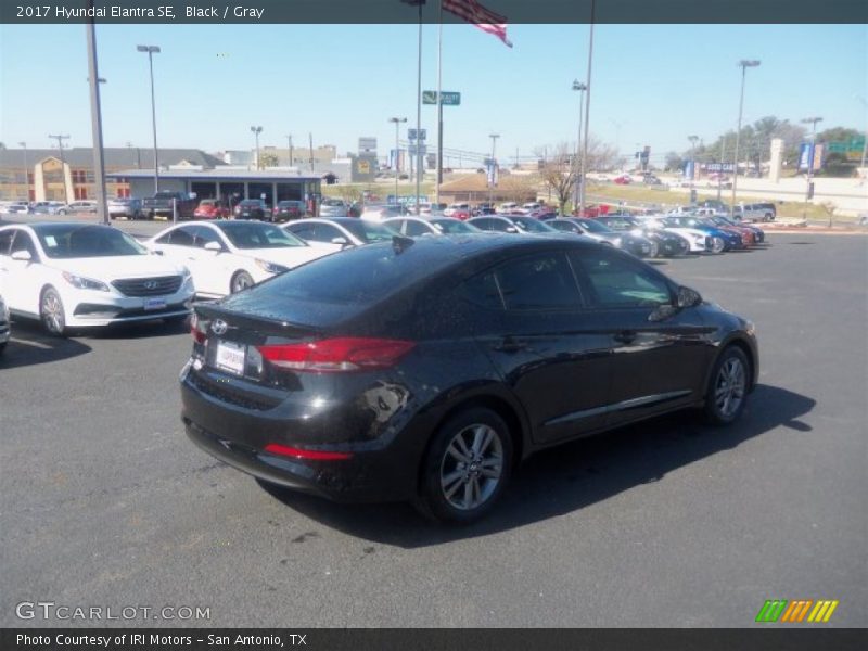 Black / Gray 2017 Hyundai Elantra SE