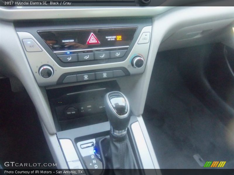 Black / Gray 2017 Hyundai Elantra SE
