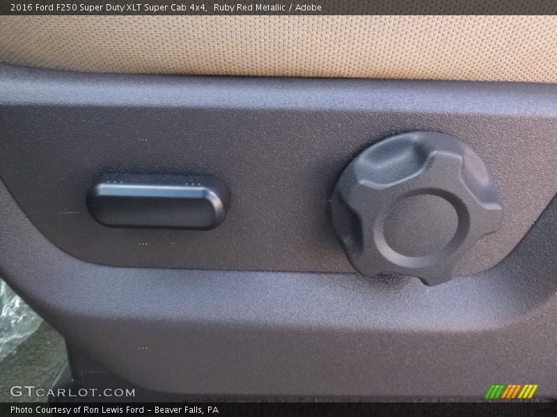 Ruby Red Metallic / Adobe 2016 Ford F250 Super Duty XLT Super Cab 4x4