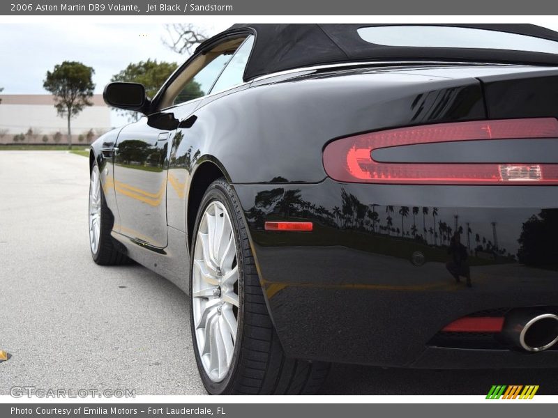 Jet Black / Sandstorm 2006 Aston Martin DB9 Volante