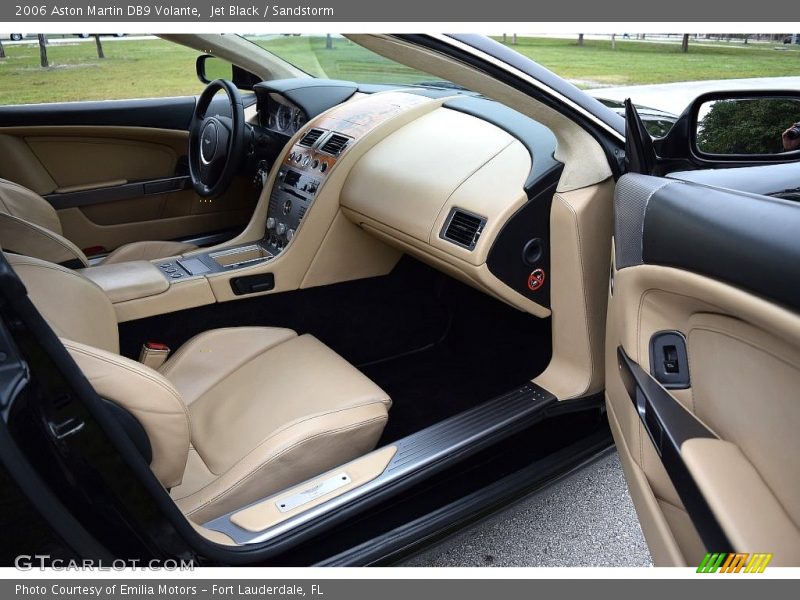 Jet Black / Sandstorm 2006 Aston Martin DB9 Volante