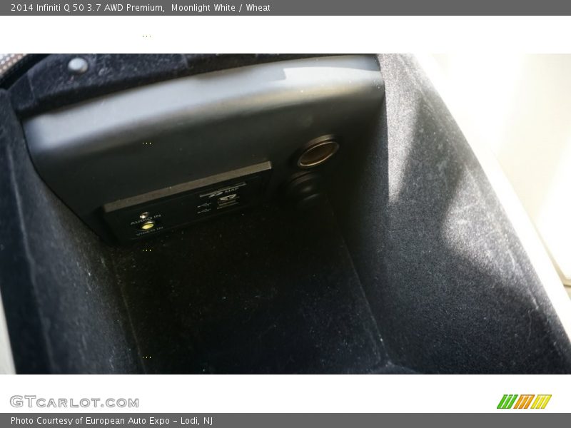 Moonlight White / Wheat 2014 Infiniti Q 50 3.7 AWD Premium