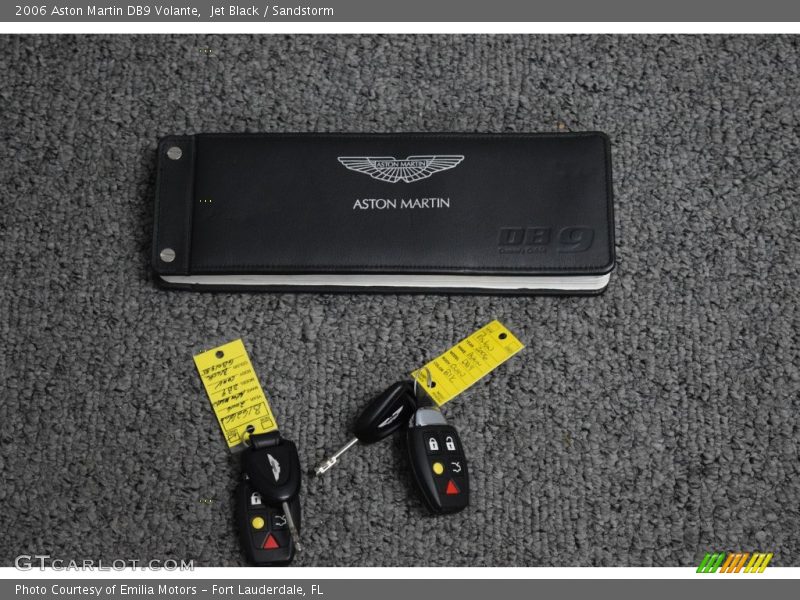 Keys of 2006 DB9 Volante
