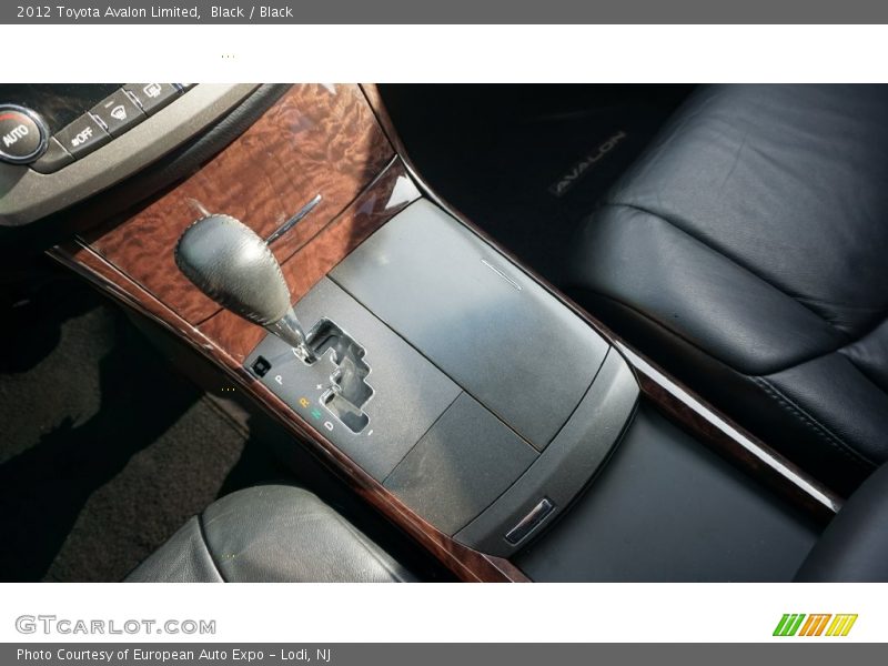 Black / Black 2012 Toyota Avalon Limited