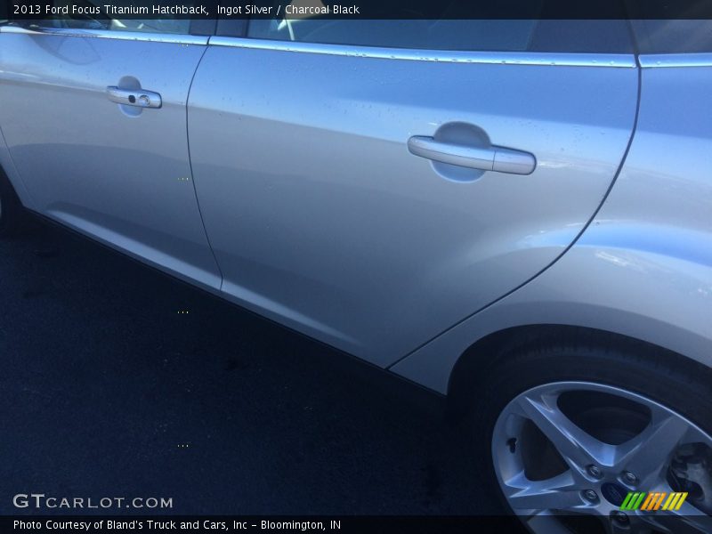 Ingot Silver / Charcoal Black 2013 Ford Focus Titanium Hatchback