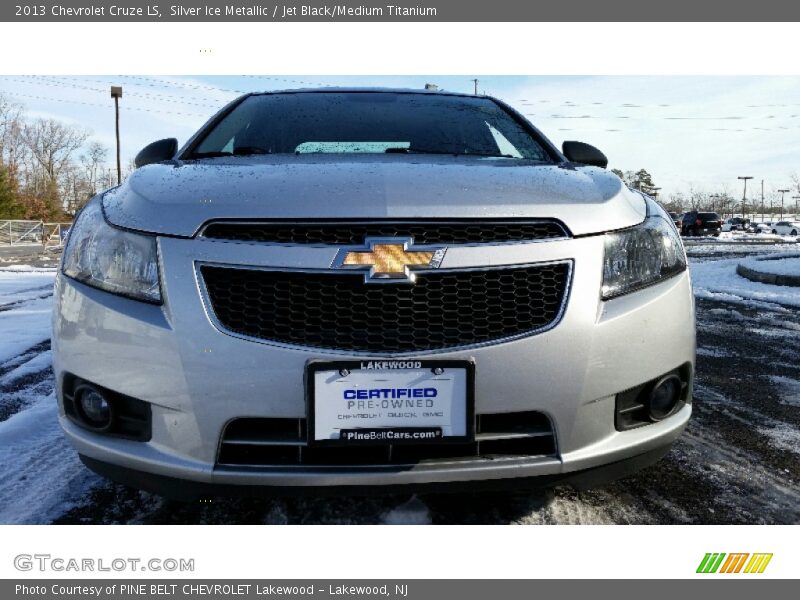 Silver Ice Metallic / Jet Black/Medium Titanium 2013 Chevrolet Cruze LS