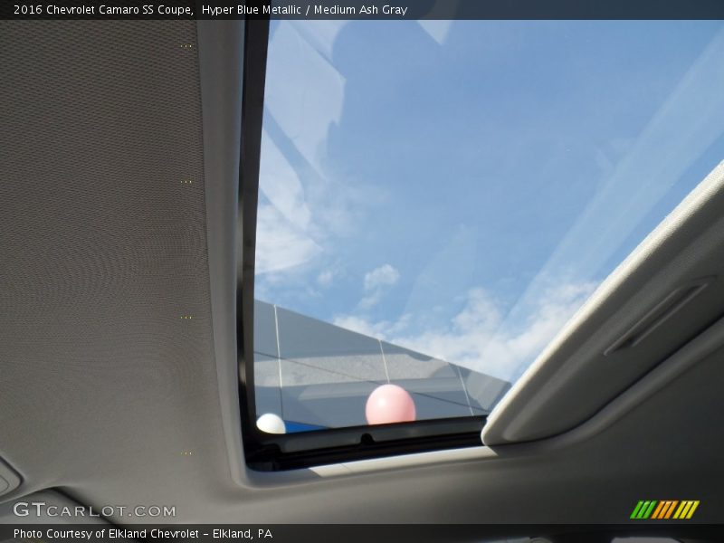 Hyper Blue Metallic / Medium Ash Gray 2016 Chevrolet Camaro SS Coupe