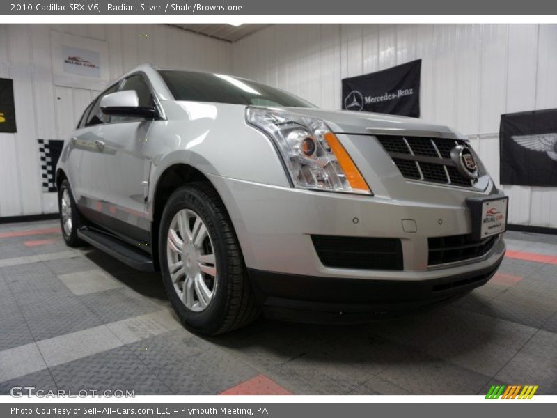 Radiant Silver / Shale/Brownstone 2010 Cadillac SRX V6