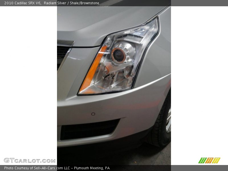 Radiant Silver / Shale/Brownstone 2010 Cadillac SRX V6
