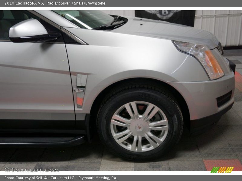 Radiant Silver / Shale/Brownstone 2010 Cadillac SRX V6
