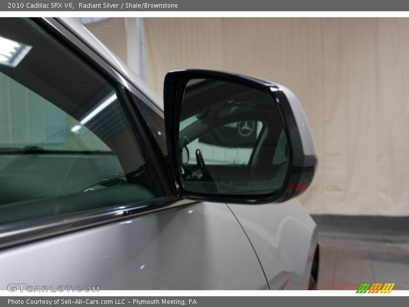 Radiant Silver / Shale/Brownstone 2010 Cadillac SRX V6