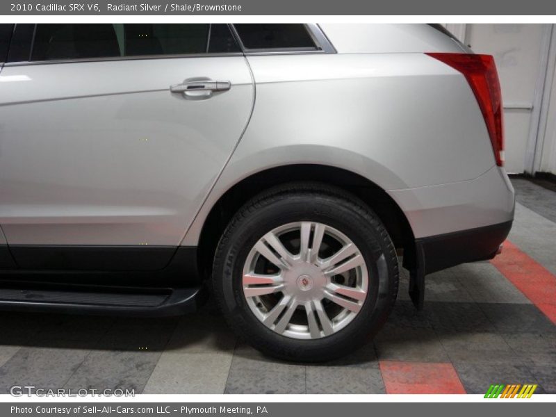 Radiant Silver / Shale/Brownstone 2010 Cadillac SRX V6