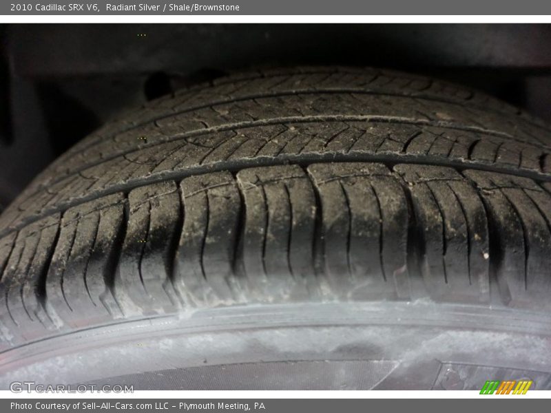 Radiant Silver / Shale/Brownstone 2010 Cadillac SRX V6