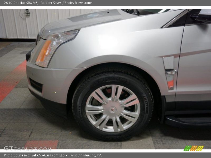 Radiant Silver / Shale/Brownstone 2010 Cadillac SRX V6