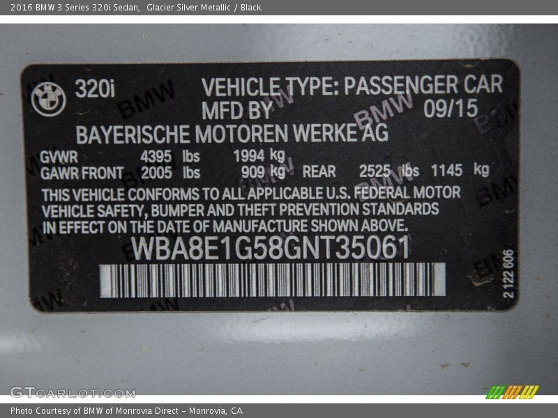 Glacier Silver Metallic / Black 2016 BMW 3 Series 320i Sedan