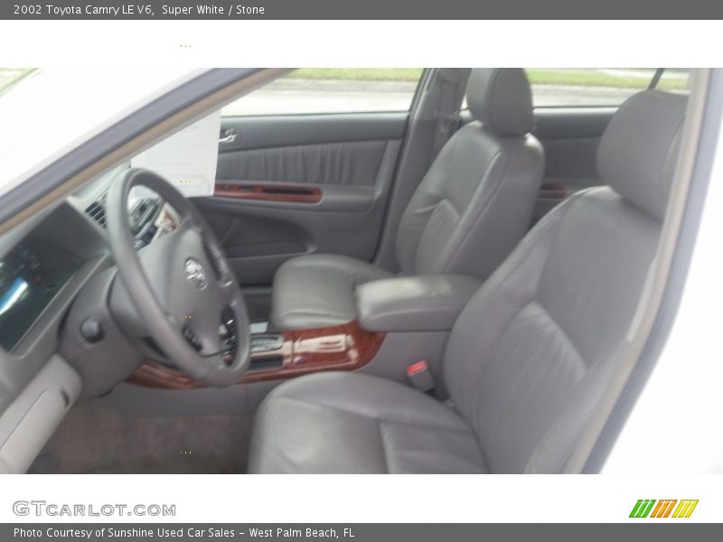 Super White / Stone 2002 Toyota Camry LE V6