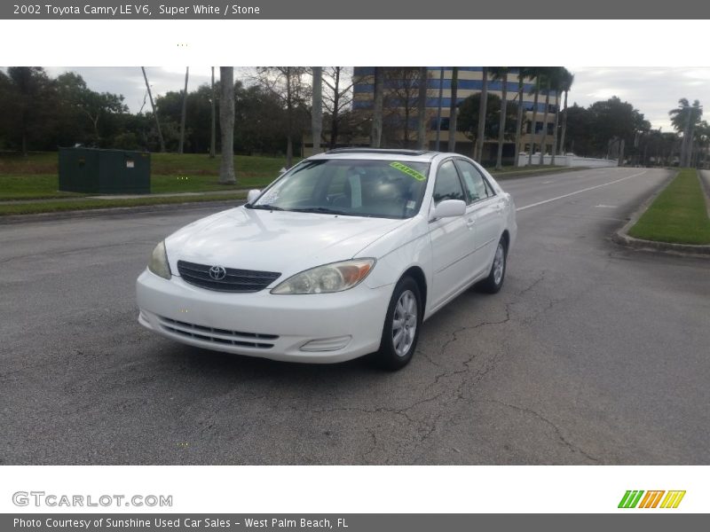 Super White / Stone 2002 Toyota Camry LE V6