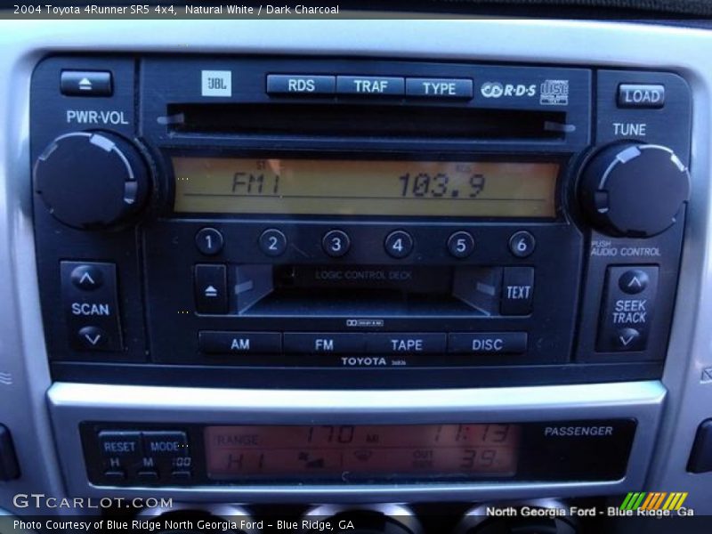 Natural White / Dark Charcoal 2004 Toyota 4Runner SR5 4x4