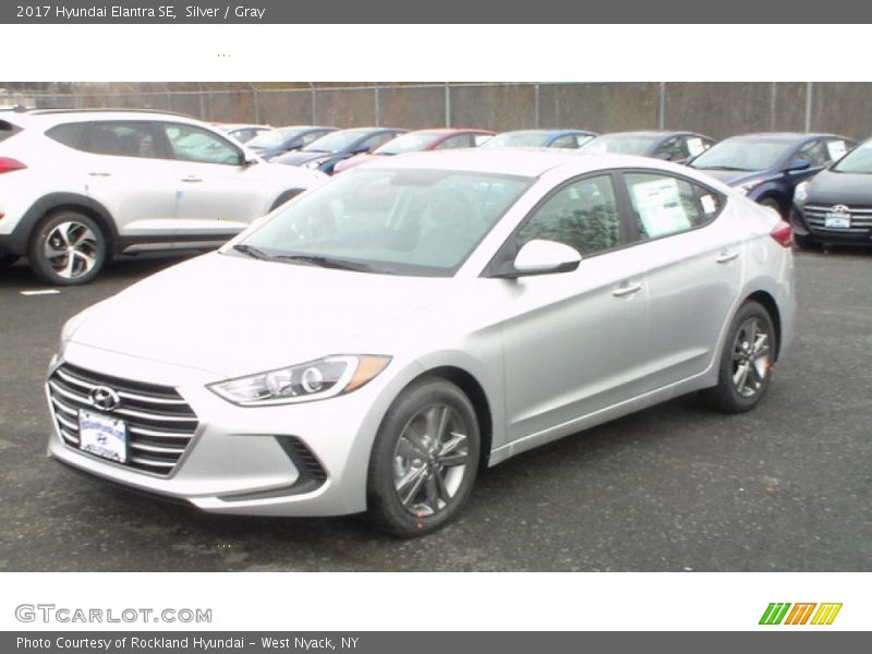 Silver / Gray 2017 Hyundai Elantra SE