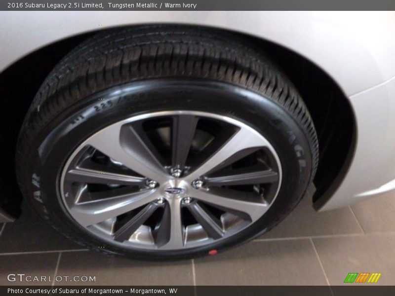 Tungsten Metallic / Warm Ivory 2016 Subaru Legacy 2.5i Limited